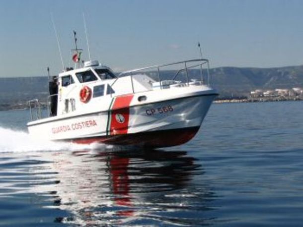 E' intervenuta la Guardia costiera di Livorno che sta ricostruendo la dinamica dell'affondamento