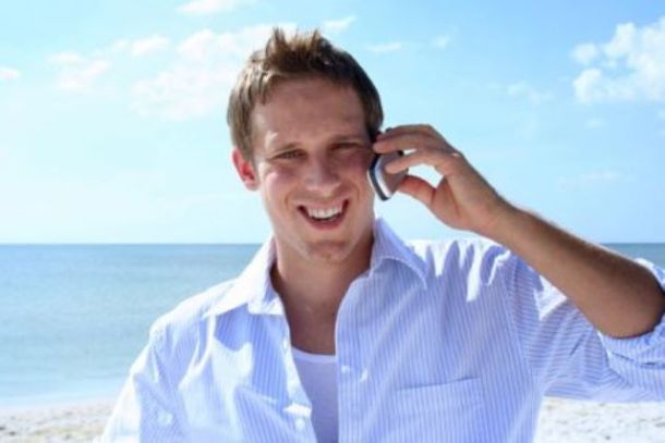 Italiani, boom della telefonia