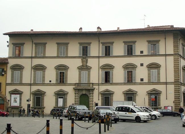 Ufficio con vista a Palazzo Sacrati Strozzi per il neo assessore Vittorio Bugli