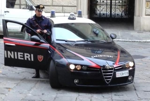Spara due colpi in aria di notte, denunciato dai Carabinieri di Scandicci