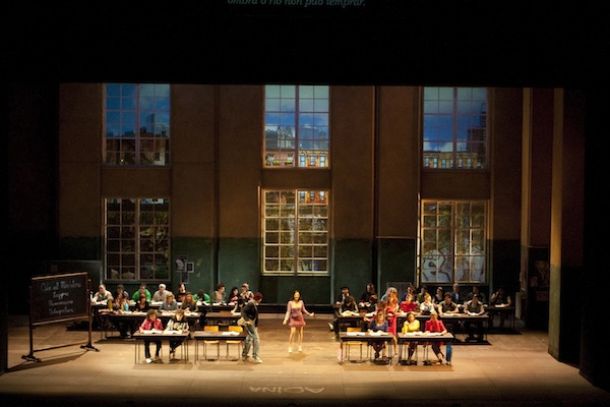 Una scena di Elisir d'amore in versione moderna 2