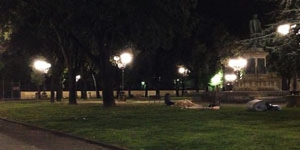 NOTTI FIORENTINE AD ALTO TASSO ALCOLICO IN PIAZZA INDIPENDENZA