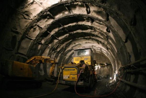 Tunnel Tav di Firenze, 5stelle all'attacco di Renzi