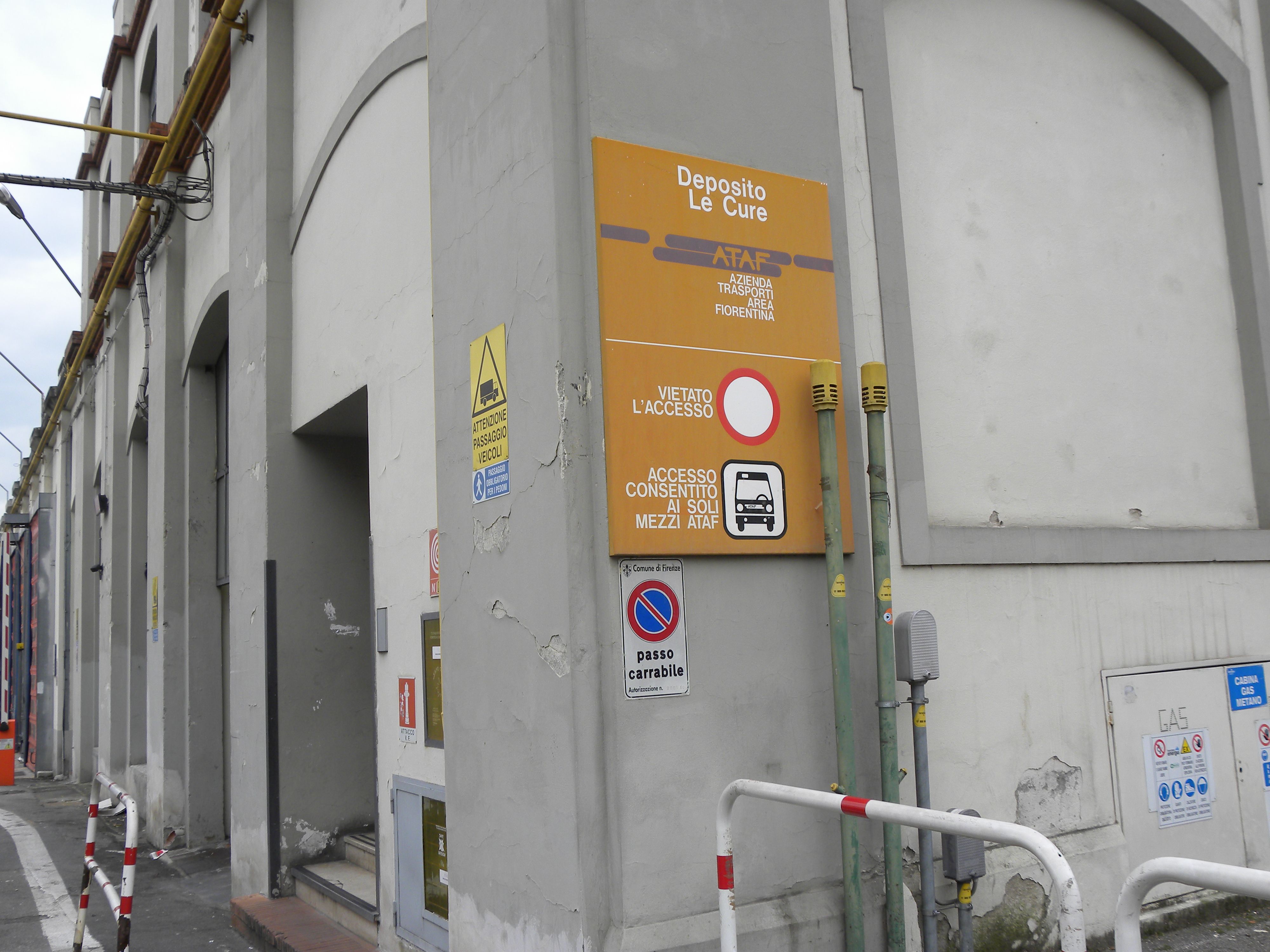 Deposito dell'Ataf in viale dei Mille