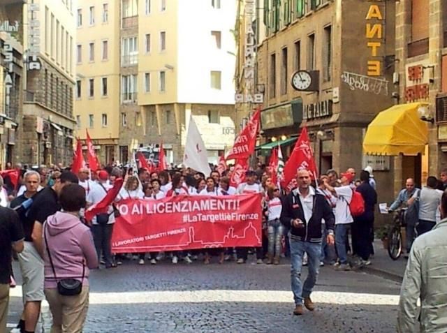 La manifestazione dei lavoratori della Targetti