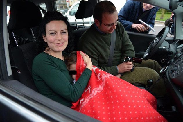 La piccola Sofia con il babbo e la mamma