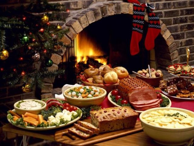 Pranzo di Natale a casa per gli italiani