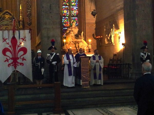 La celebrazione in Santa Croce