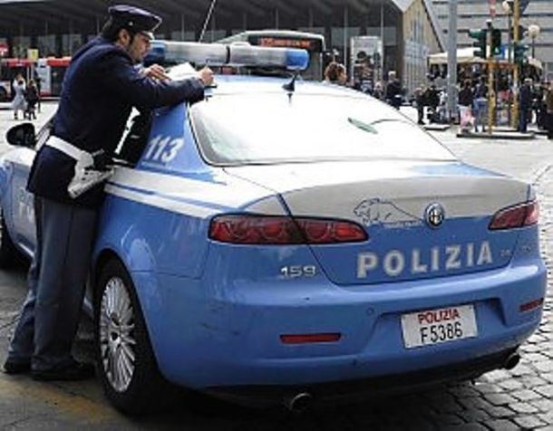 Furto in gioielleria con complici