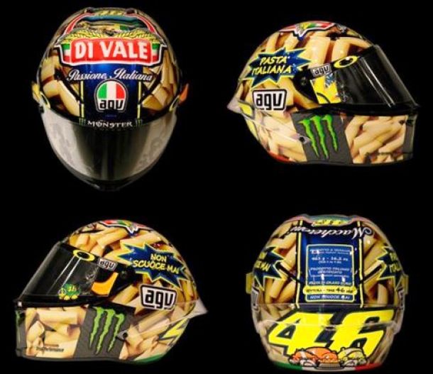 La pasta di Vale non scuoce mai lo scherzoso casco di Valentino Rossi al Mugello