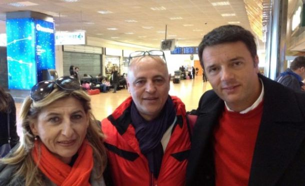 Renzi a Lampedusa (Ansa)