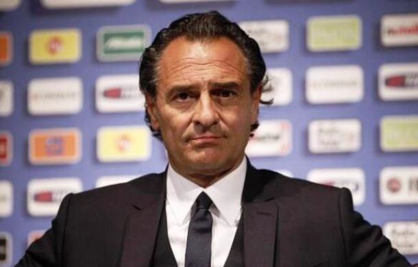 Brasile, Cesare Prandelli in cravatta