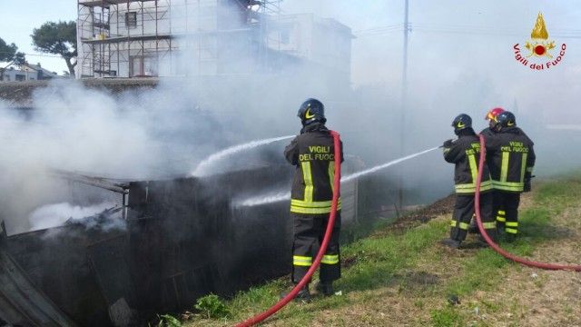 L'intervento dei Vigili del Fuoco a Brozzi