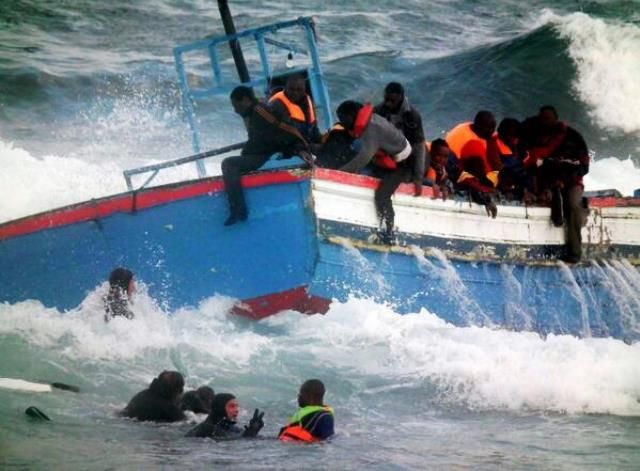 Migranti soccorsi in mare vicino alle coste italiane