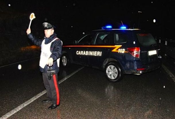 Carabinieri posto di blocco