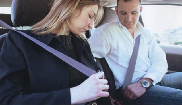 La sicurezza stradale passa dalle cinture allacciate