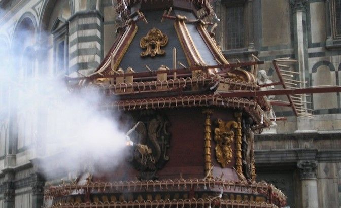 Domenica alle 11 il tradizionale Scoppio del Carro