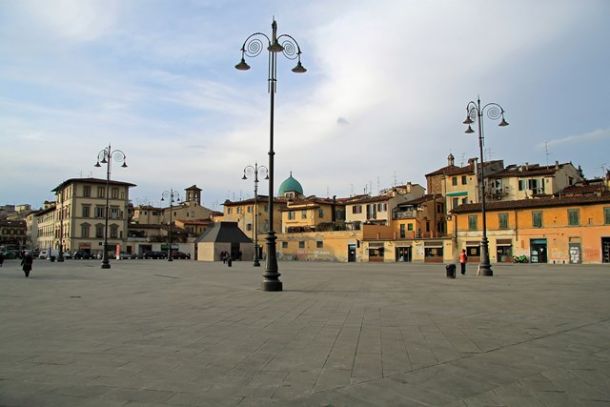 Piazza Annigoni a Firenze