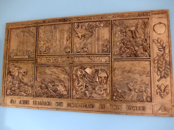 Il bassorilievo Memento dello scultore Roberto Ciabani