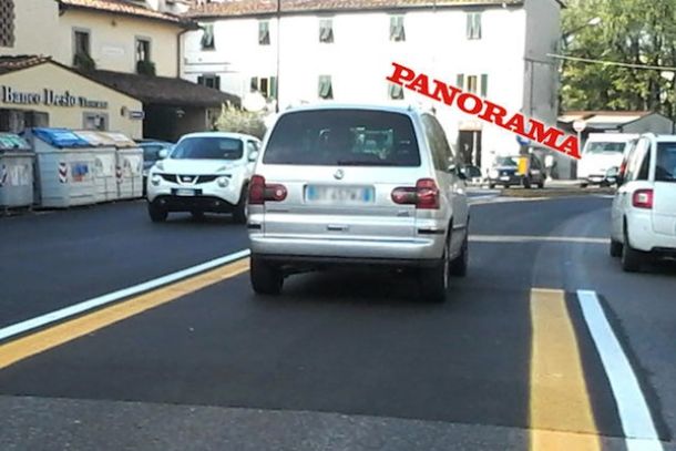 L'auto privata del sindaco Renzi sulla corsia preferenziale in viale Europa. Alla guida è la moglie come lei stessa ha confermato