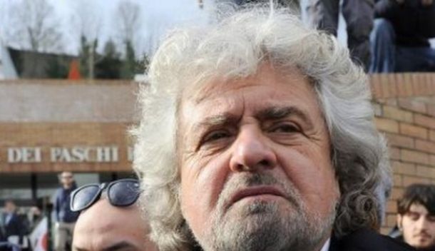 Il ciclone-Grillo all'Assemblea dei soci di Mps a Siena