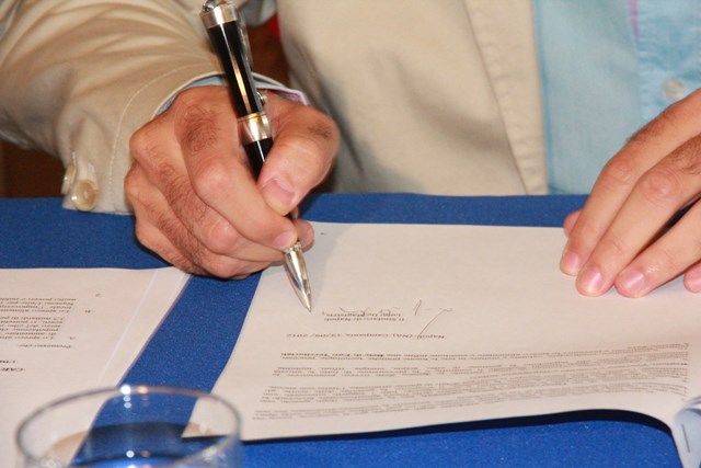 La firma della Carta Sprecozero