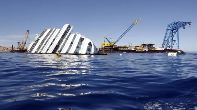 Il cantiere della Concordia all'Isola del Giglio