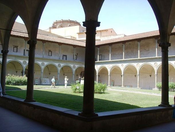 Basilica di Santa Croce, secondo chiostro