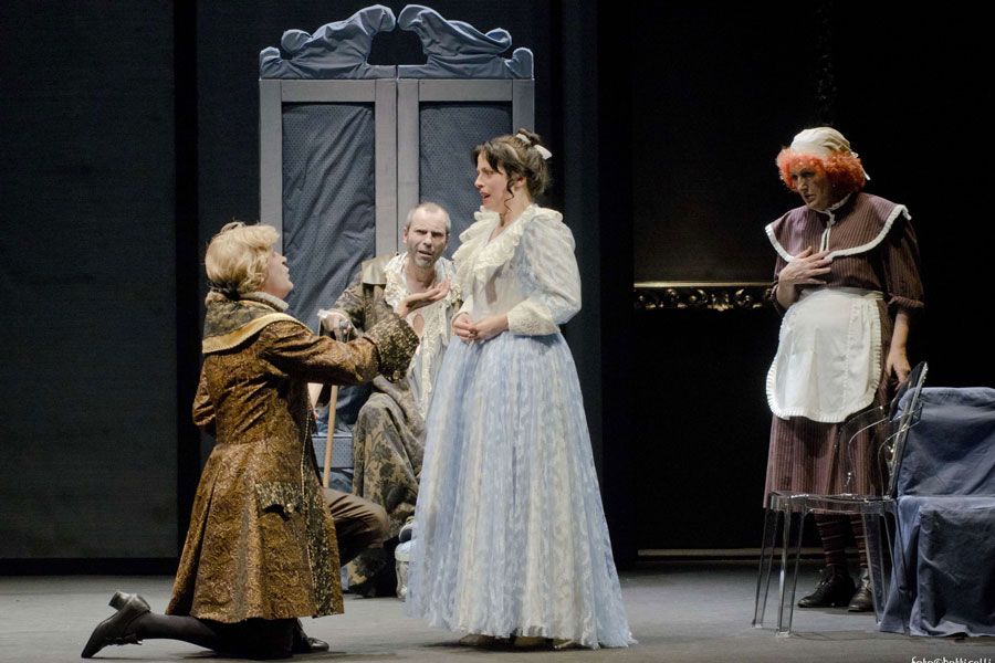 Il-malato-immaginario-nella-foto-una-scena