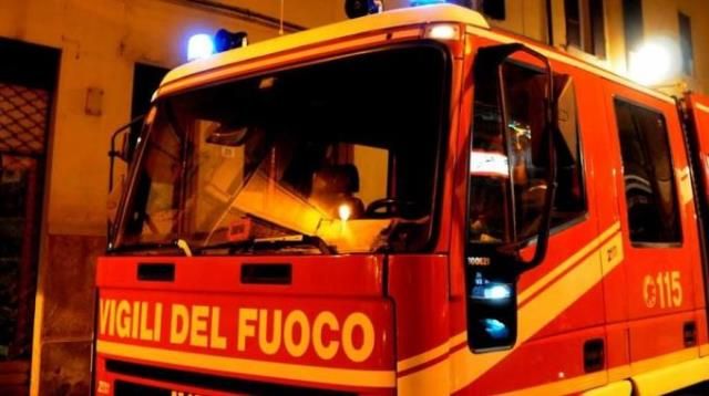 Sul posto i vigili del fuoco e il 118