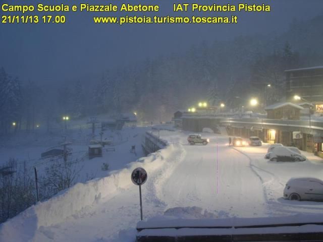Prima neve dell'anno in Toscana, oltre 10 cm all'Abetone