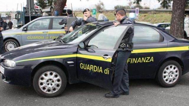 Il blitz della Guardia di Finanza di Firenze