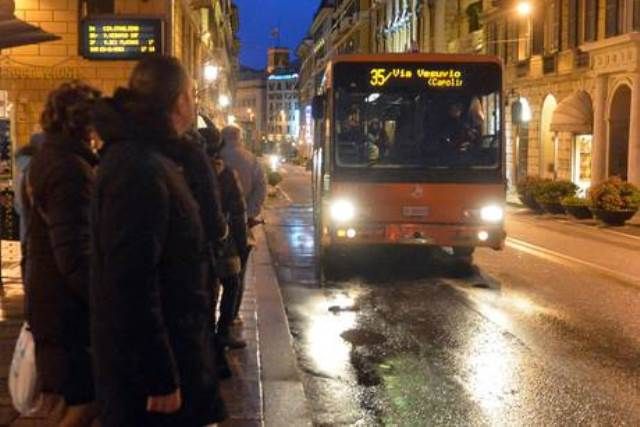 Stop dei bus a Pisa, 6 denunce