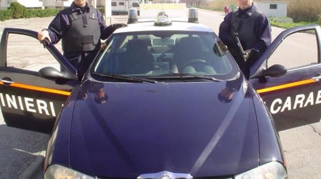 Baby gang picchia a morte un anziano per rubargli duecento euro