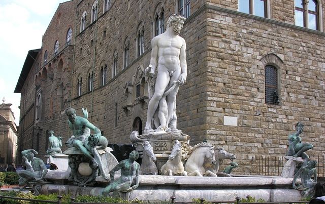 Fontana del Nettuno in piazza della Signoria a Firenze