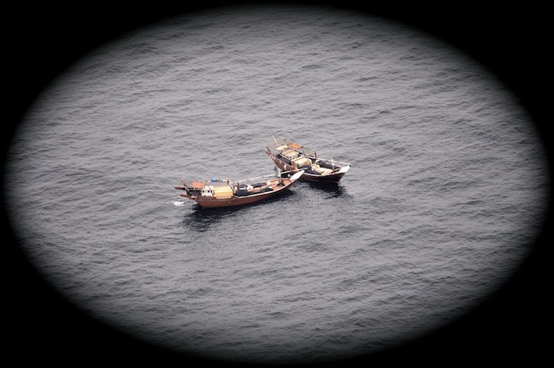 Barconi dhow nell'Oceano Indiano