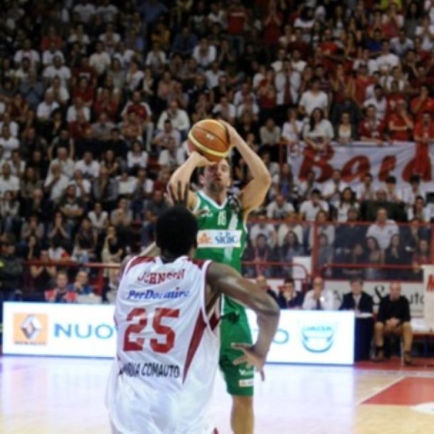 Pistoia si arrende ad Avellino