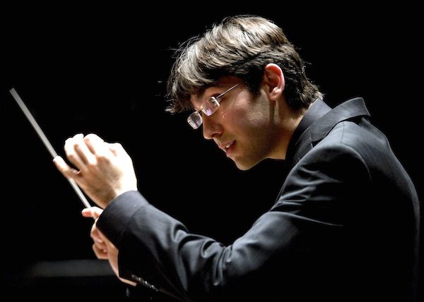 Il maestro Daniel Cohen - credit James Cannon