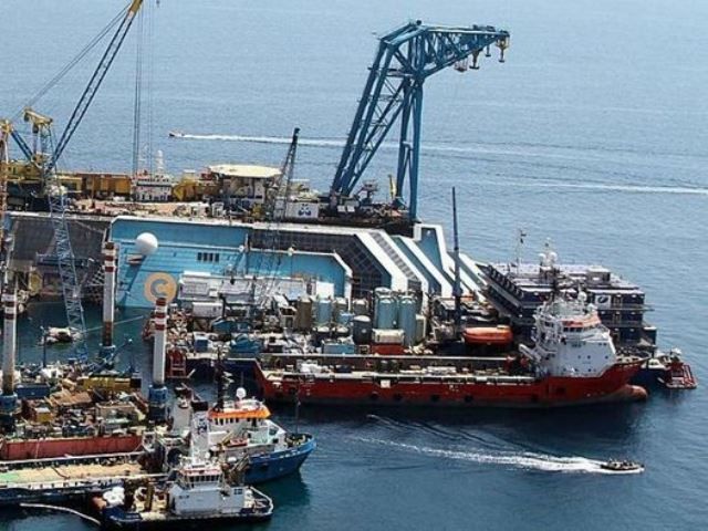 Dalla prossima settimana inizieranno le manovre di rotazione della nave