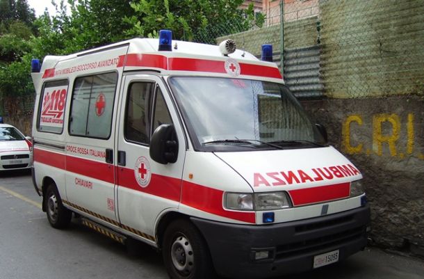 Avaria ai freni per un tir a Pelago, incidente con 3 feriti
