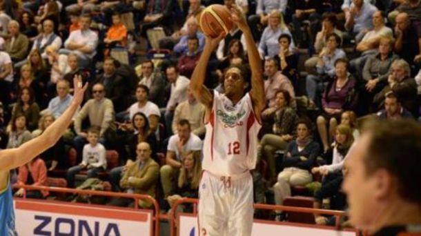 Il cestista americano di Pistoia Derom Washington