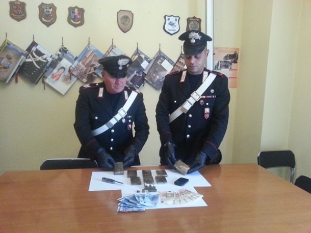 La droga sequestrata dai carabinieri di Empoli