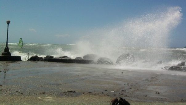 Vento forte e mareggiate in Toscana