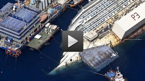 La rotazione della Costa Concordia live