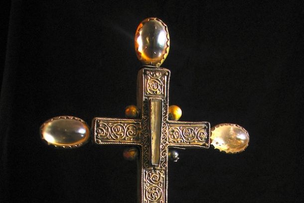Il reliquario della Santa Croce