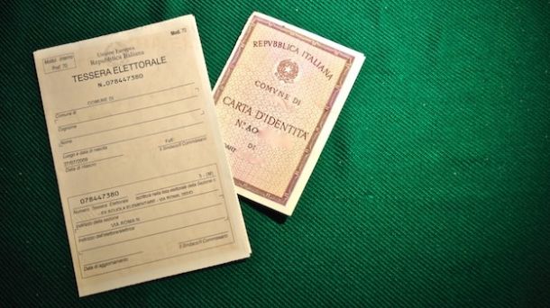 Tessera elettorale e carta identità