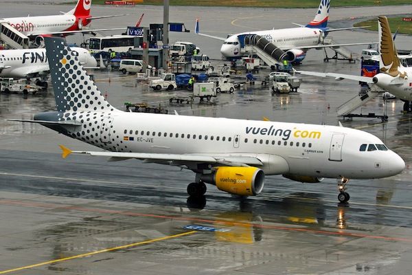 Due Airbus 319 di Vueling faranno base a Firenze