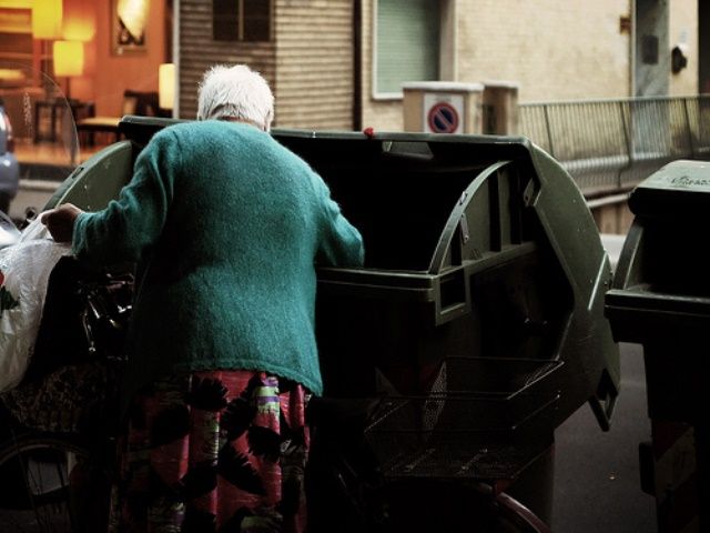 Povertà al galoppo in Italia