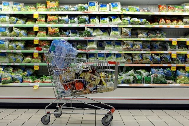 Inflazione aumenta su base annua, diminuisce su base mensile