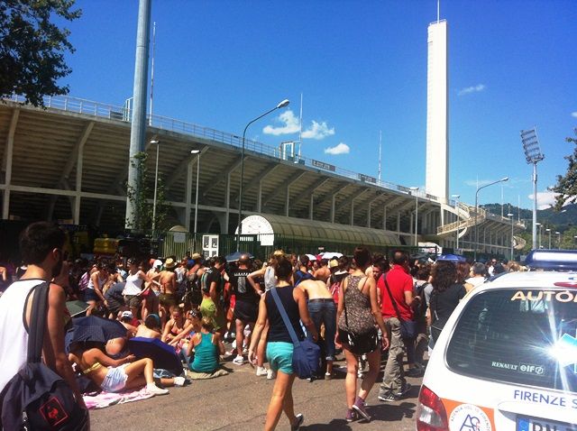Concerto di Ligabue allo stadio, i fan in attesa